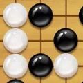 五子棋五子连珠是一款双人对弈的棋类游戏，游戏操作简单易上手适合各个年龄的玩家，新颖的操作和独特的玩法让人爱不释手，游戏简单而又富有挑战性，喜欢的玩家还在等待什么？快来试试这款五子棋五子连珠吧，千万别错过哦。
